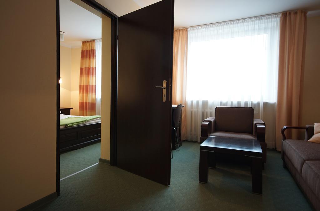 Hotel Kamena Chełm Exteriör bild