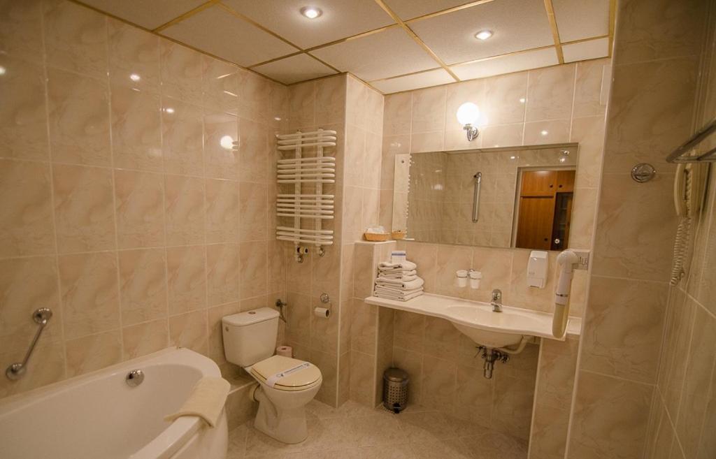Hotel Kamena Chełm Exteriör bild